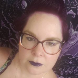 Meet your Posher, Holly